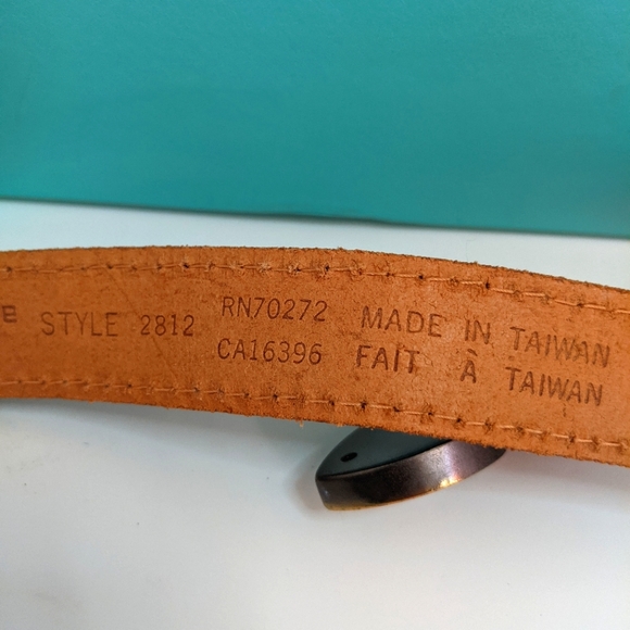 Vintage Liz Claiborne Leather Belt Size 2 (18-20) - Picture 6 of 11